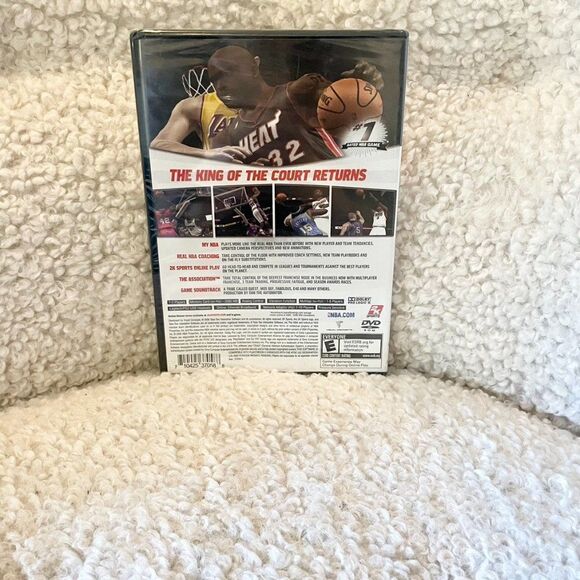 PS2 NBA 2K7 -#32 SHAQ O'NEAL - 2K SPORTS (NWT) - Picture 2 of 2